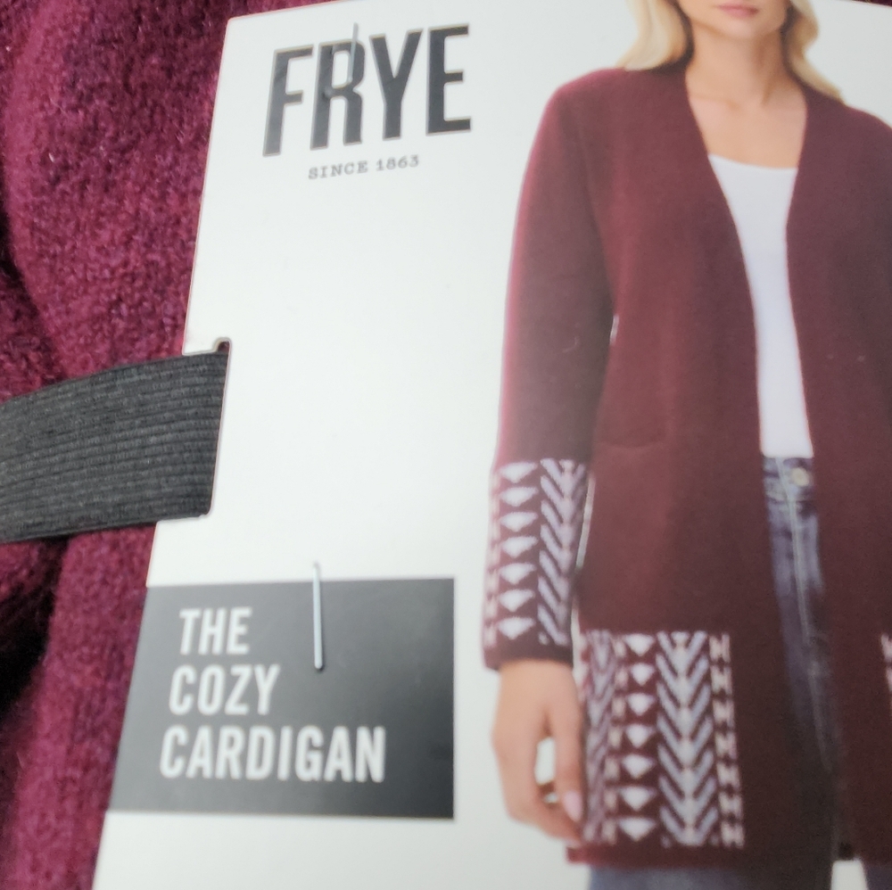 Women's Frye Patterned Cardigan - Red With A Geometric Pattern - XL - Picture 12 of 15